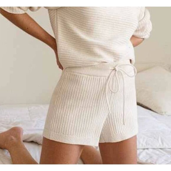 Reformation Cort Ribbed Knit Shorts in Cream Size Small - Picture 1 of 5